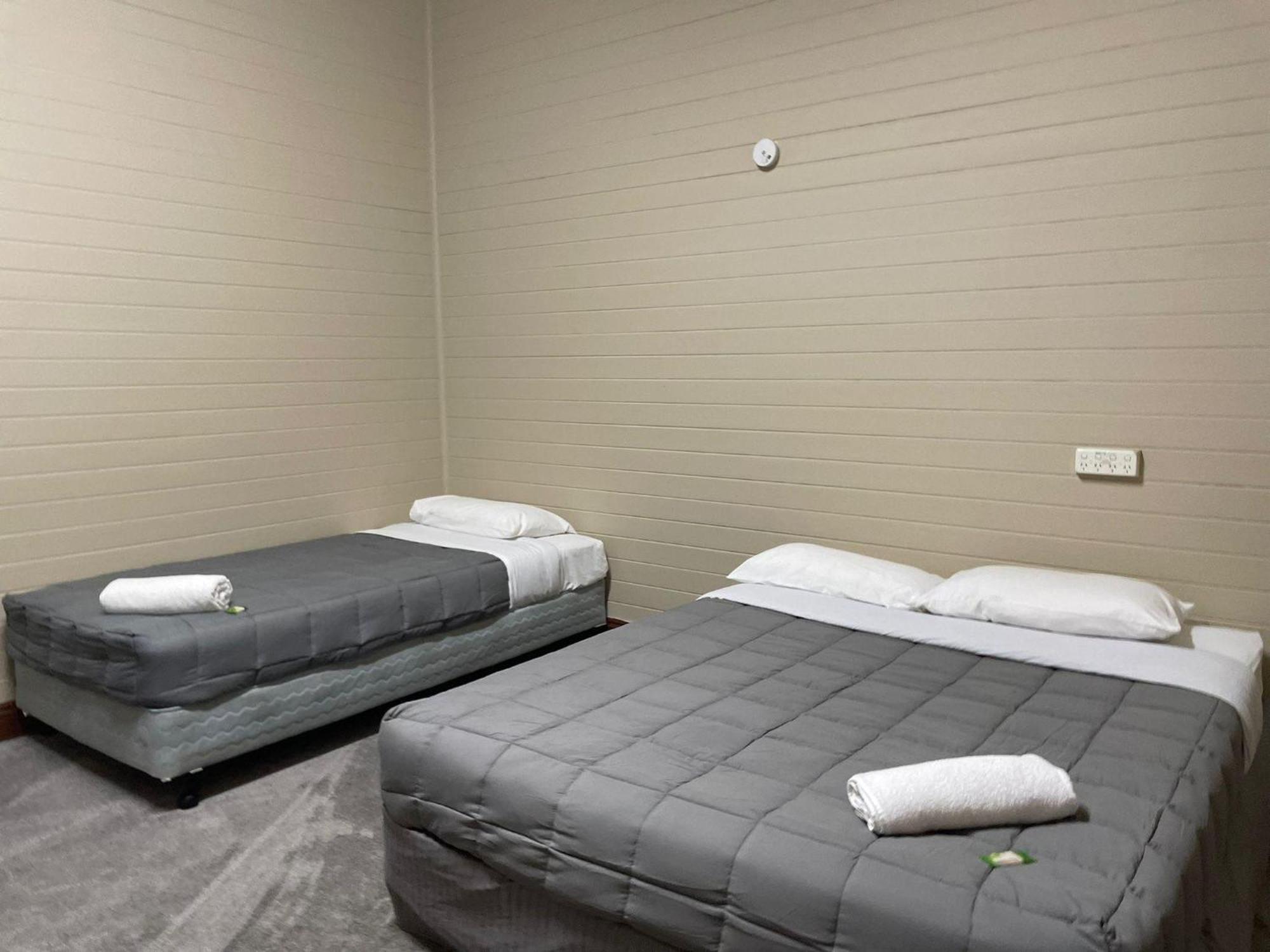 Club Hotel 格伦因尼斯 外观 照片